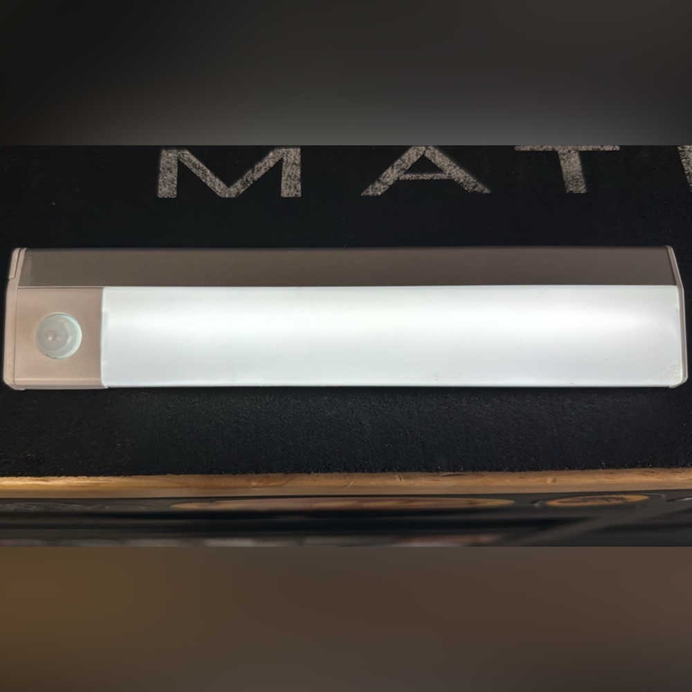 JackyLED Under-Cabinet Lights 3 pack. Motion sensor lights - Brand New - Picture 6 of 8